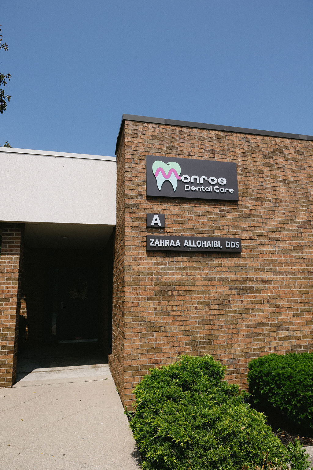 1C2A0011 About Us - Monroe Dental Care